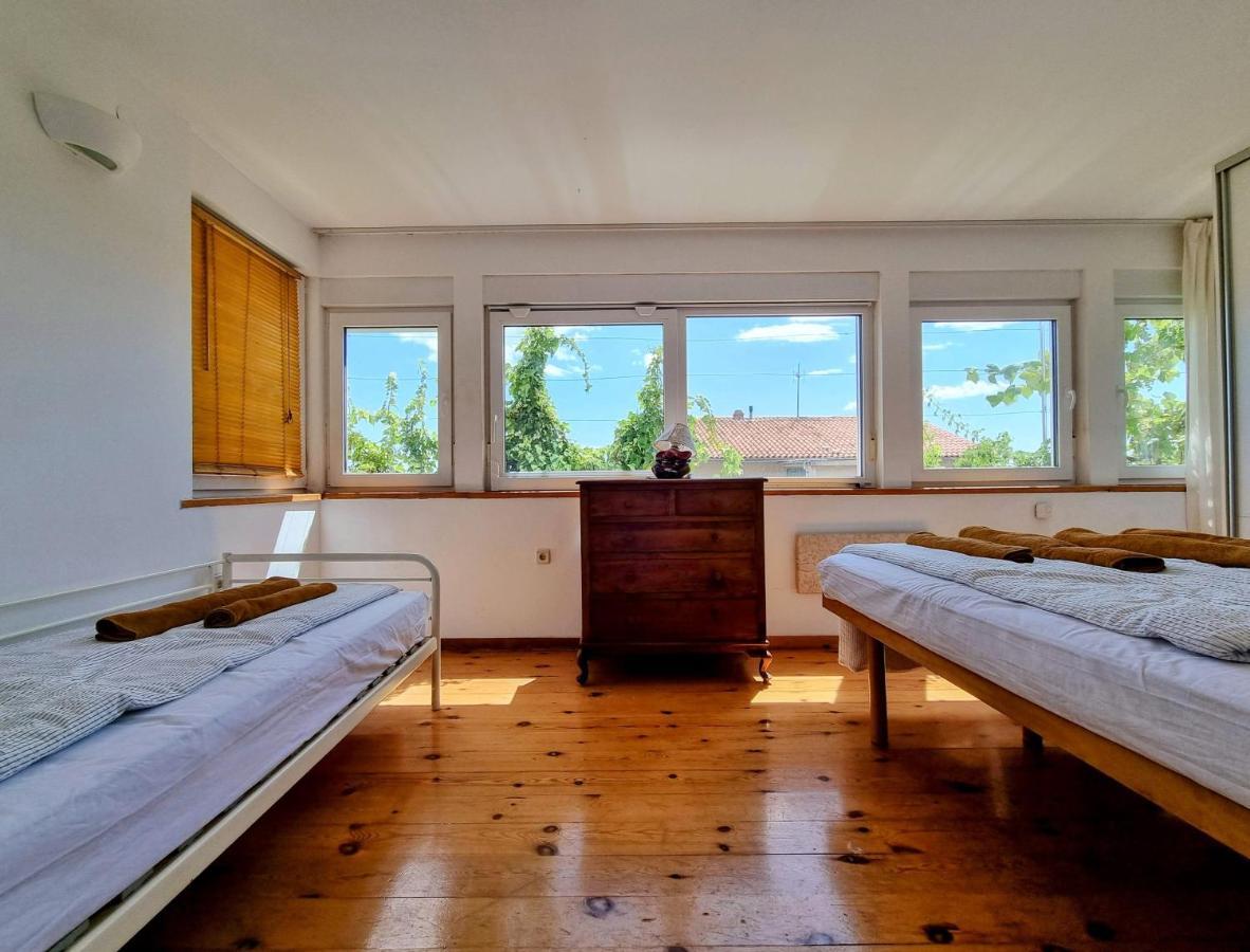 F13 Apartment Pula Zewnętrze zdjęcie
