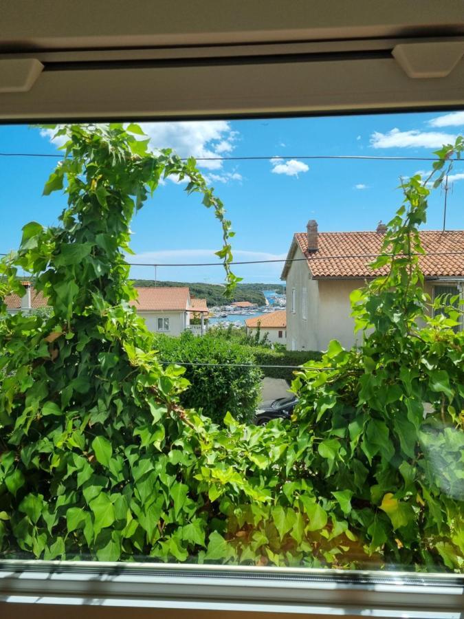 F13 Apartment Pula Zewnętrze zdjęcie